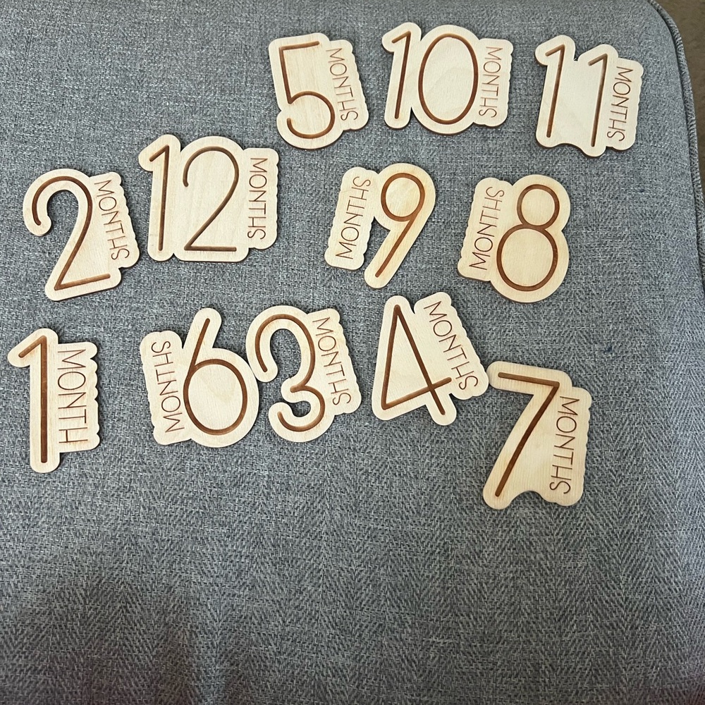 Natural Wood Baby Milestone Discs